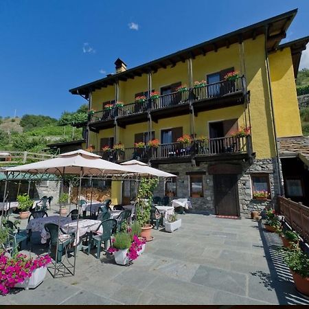 Hotel Veneriaz Nus Exterior photo
